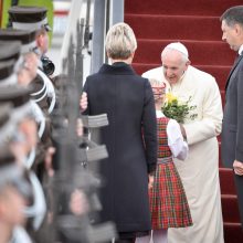 Popiežius Agluonoje prašo latvių aukotis kitų labui