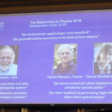 Nobelio fizikos premija – trims lazerių tyrėjams