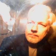 Britanijos teismas  „WikiLeaks“ įkūrėjui J. Assange'ui skyrė 50 savaičių įkalinimo