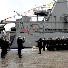 Vadovavimą Baltijos šalių karinių laivų junginiui perima Lietuvos karininkas K. Lileikis