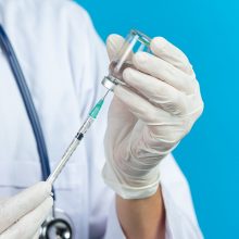 EVA pradeda HIPRA stiprinamosios vakcinos nuo COVID-19 vertinimą