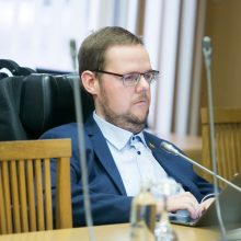 Tyrimą dėl J. Džiugelio veiksmų pradėjo Seimo etikos komisija, situaciją aiškinsis ir VTEK