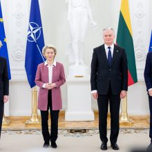 NATO vadovas apie Minsko kurstomą migrantų krizę: ciniška ir nehumaniška