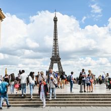 Prie Eifelio bokšto – karstai: sulaikyti trys žmonės
