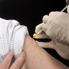Lietuva gavo atnaujintus „Pfizer“ vakcinų pristatymų grafikus, bus tiekiama daugiau skiepų