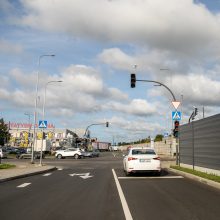 Vairuotojų nervus tampo sankryža netoli „Megos“