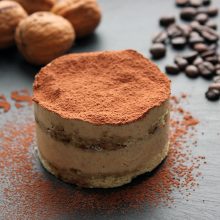 Nori – gali atrasti: veganiškas tiramisu