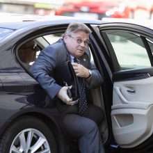 L. Linkevičius apie diplomatų gautas baudas Švedijoje: situacija – nepriimtina, skolas apmokėsime