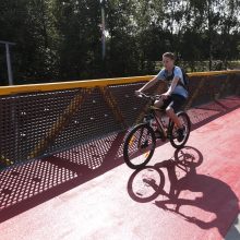 Sostinėje atidarytas naujas pėsčiųjų ir dviračių viadukas