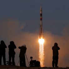 Pirmasis po raketos avarijos paleistas Rusijos erdvėlaivis „Sojuz“ sėkmingai pakilo