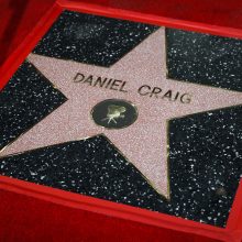 Aktorius D. Craigas pagerbtas žvaigžde Holivudo šlovės alėjoje