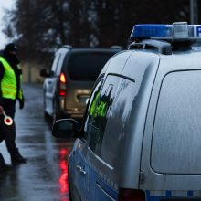 Lenkijoje susidūrė automobilis ir vilkikas: nukentėjo mažiausiai trys lietuviai, tarp jų – nėščioji 