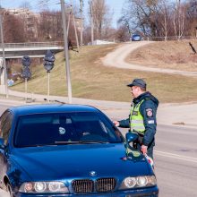 Neblaivūs prie vairo – ir užsieniečiai, ir krepšinio sirgaliai