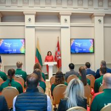 D. Nausėdienė iš prezidentūros išlydėjo Jaunimo olimpinio festivalio dalyvius