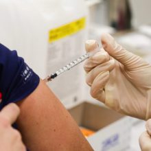 EVA rekomendavo skiepijimą sustiprinamąja „Johnson & Johnson“ vakcinos nuo COVID-19 doze