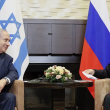 V. Putinas pasveikino B. Netanyahu sugrįžus į valdžią Izraelyje: ketina stiprinti bendradarbiavimą