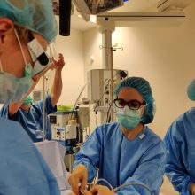 Unikali operacija Lietuvoje: medikai dar negimusių dvynių kraujotaką atskyrė lazeriu