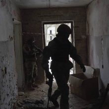 Ukrainos ginkluotosios pajėgos pranešė apie 72 susirėmimus su įsibrovėliais