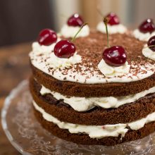 Atsinaujinusioje laidoje „Beatos virtuvė“ – skaniausių tortų rekordas
