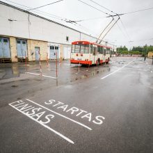 Sostinės viešojo transporto vairuotojai varžėsi meistriškumo varžybose