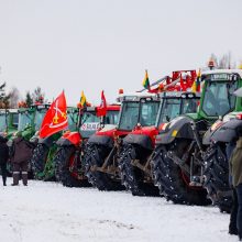 Lietuvos žemdirbiai ruošiasi protestui – Vilniuje renkasi traktoriai, kita technika