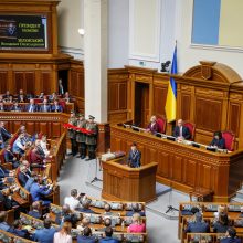 Ukrainos prezidentu inauguruotas V. Zelenskis paleido parlamentą