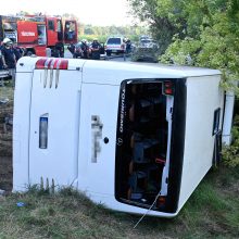 Vengrijoje per autobuso avariją žuvo aštuoni žmonės