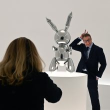 J. Koonso skulptūra aukcione parduota už rekordinius 91,1 mln. dolerių
