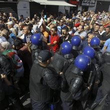 Tūkstančiai žmonių Europos miestuose dalyvavo protestuose prieš Turkijos puolimą