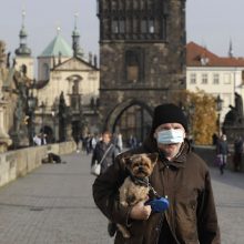 Čekijoje dėl COVID-19 pliūpsnio mėnesiui įvedama ekstremalioji padėtis