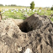 Uostamiesčio kapinėse – įtemptas darbymetis: gali pristigti laidojimo vietų?
