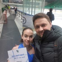 Keturiolikmetė Lietuvos čiuožėja netikėtai laimėjo auksą Slovėnijoje
