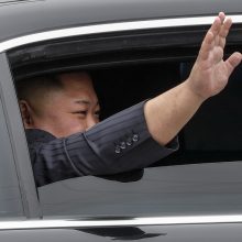 Kim Jong Unas atvyko į Hanojų susitikti su D. Trumpu