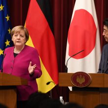 A. Merkel: „Brexito“ derybose turime būti kūrybiški ir geranoriški