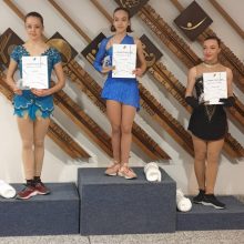 Keturiolikmetė Lietuvos čiuožėja netikėtai laimėjo auksą Slovėnijoje