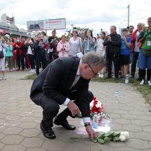 Europos šalių atstovybių Baltarusijoje vadovai Minske pagerbė protestuotojo atminimą