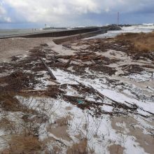 Audros padariniai Klaipėdos paplūdimiuose: stipriai paplauta infrastruktūra