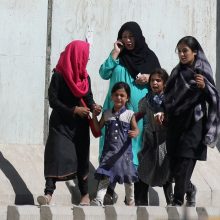 Kabule netoli JAV ambasados nugriaudėjo sprogimas: žuvo dešimtys žmonių