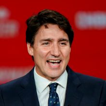 Kanadoje premjero J. Trudeau liberalai laimėjo rinkimus, bet jų pozicijos susilpnėjo