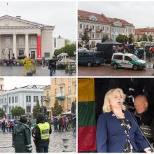 Sostinėje – mitingas prieš ribojimus nepasiskiepijusiems: žmonių antplūdžio šįkart nesulaukta