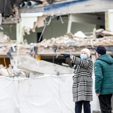 Kalniečių prekybos centras nyksta akyse: jau neliko pusės pastato
