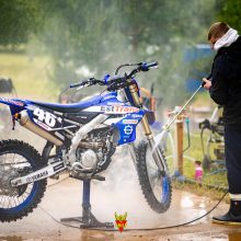 Dušas: po varžybų motociklai privalo būti švarutėliai.