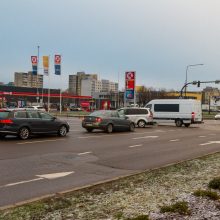 Judrioje Kauno sankryžoje klysta dažnas: vairuotojai priversti nepaisyti KET?