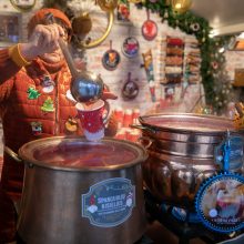 Prekybininkai kviečiami teikti paraiškas dėl prekybos šių metų sostinės „Kalėdų miestelyje“