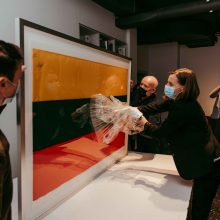 Kosmose pabuvusi Lietuvos vėliava bus saugoma Etnokosmologijos muziejuje