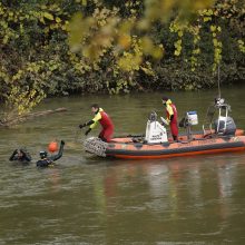 Prancūzų prokuroras atskleidė priežastį, kodėl sugriuvo kabamasis tiltas