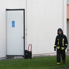 Energetikos instituto laboratorijoje išsiliejo chemikalai, evakuoti žmonės