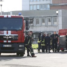 Energetikos instituto laboratorijoje išsiliejo chemikalai, evakuoti žmonės