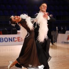 Įspūdingas Lietuvos šokėjų debiutas tarp profesionalų – iš karto aukso medalis