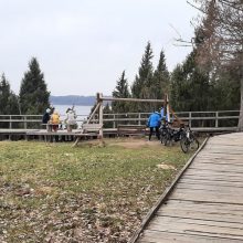 Kauniečiai piktinasi aplūžusiu Kadagių slėnio pažintiniu taku, tačiau patys prisidėti nenori?